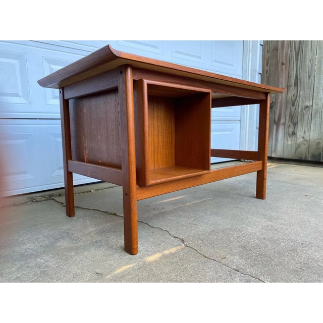 1960s Danish Mid Century Modern Teak Home Desk by h.p. Hansen For Sale - Image 11 of 12
