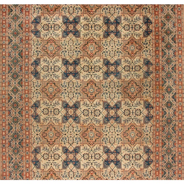 Genuine hand-knotted Middle Eastern rug | Size: 392 cm x 297 cm | Knot density: approx. 160.000 knots/m² | Material: 100%...
