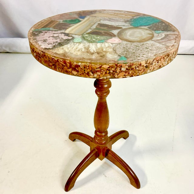 1950s Vintage Folk Art Boho Chic Lucite Encased Semi-Precious Stones Drinks Table With Butterfly Design For Sale - Image 11 of 17
