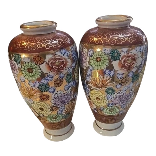 Vintage MCM Kutani Japanese Porcelain Bud Vases-Set of 2 For Sale