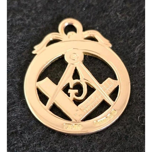 Davis 9ct Rose Gold Masonic Fob Pendant by William Oakley, 1908 For Sale - Image 4 of 18