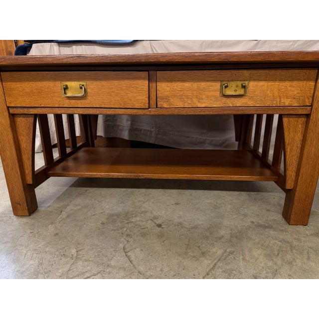 American Mission Quarter-Sawn Oak Coffee Table With Two Drawers and Lower Shelf, Circa 1890–1910 For Sale - Image 15 of 17