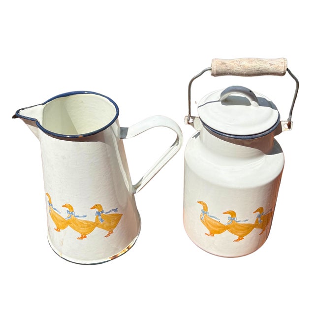 Large French Enamelware Pitcher and Milk Can with Geese Décor, 1950s, Set of 2 For Sale - Image 3 of 10