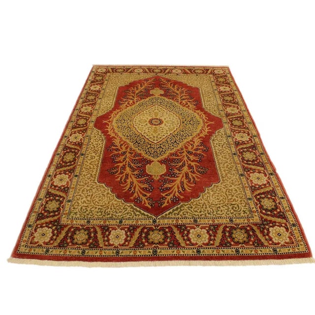 Shabby Chic 1980s Semi Vintage Haji Jaleeli Pink/Rust Turkish Hand-Knotted Rug -4'2 X 6'1 For Sale - Image 3 of 8