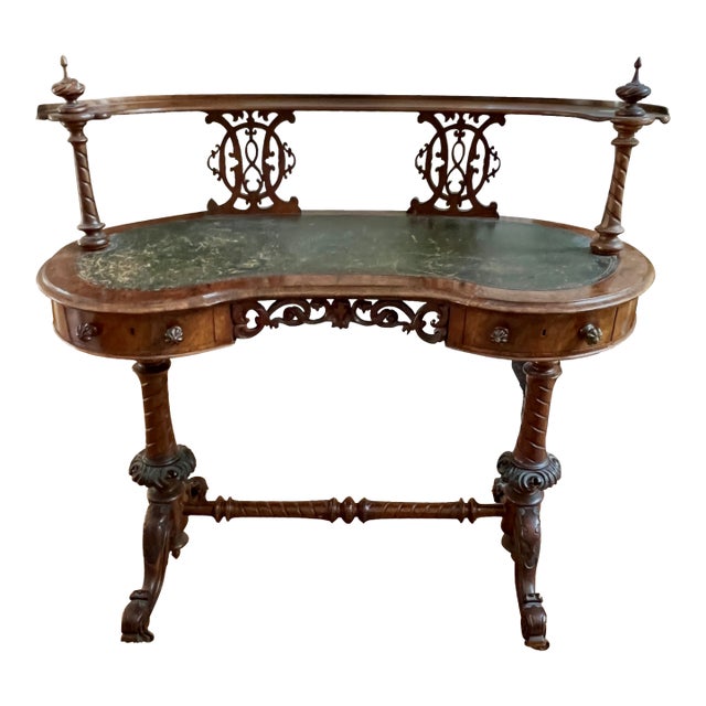 English 19th Century Kidney Shaped Desk For Sale