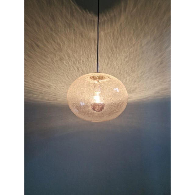 Space Age Pendant Light in Clear Bubbled Glass, 1960s-1970s For Sale - Image 4 of 13