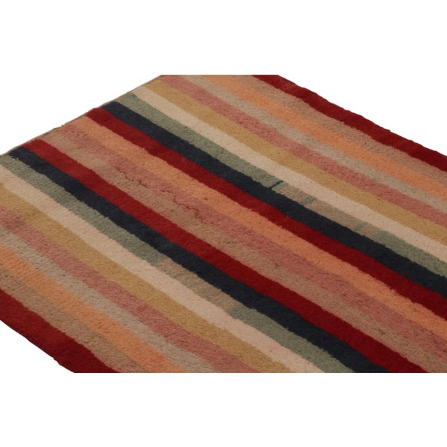 1960s Vintage Rug in Polychromatic Stripes For Sale In New York - Image 6 of 7