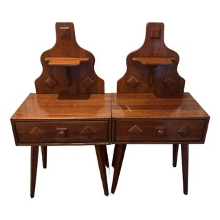 Pair of Mid Century Franklin Shockey Sculptured Pine Nightstands For Sale