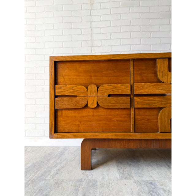 1970s Lane Furniture Brutalist Paul Evans Style Low Dresser Credenza For Sale - Image 5 of 9