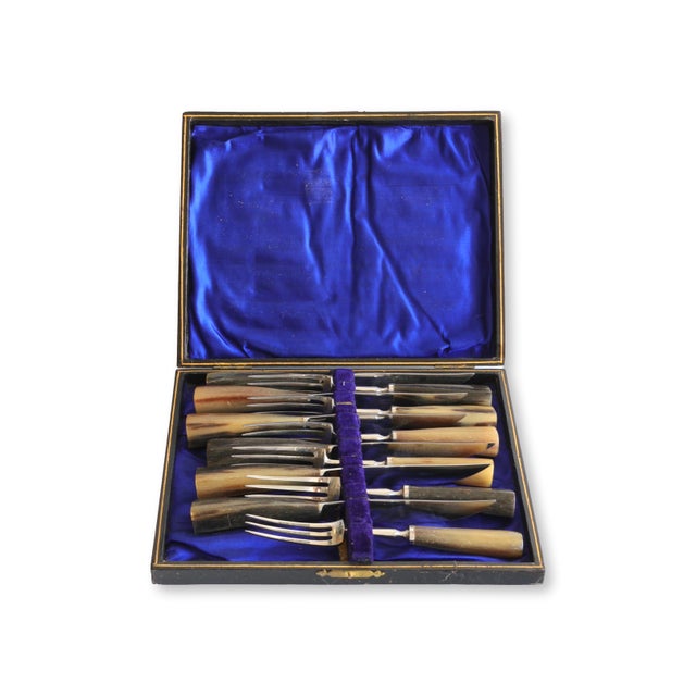 Antique English Stag Horn Steak Set, 12pc For Sale In Los Angeles - Image 6 of 6