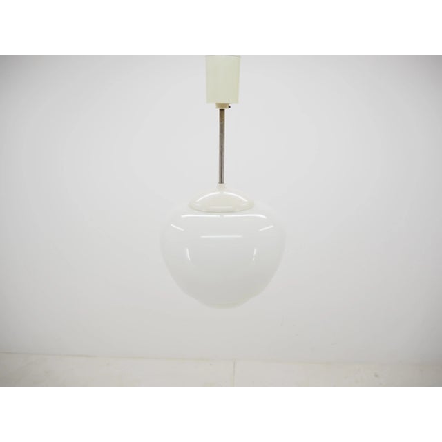 - In original condition - On chrome nice patina - Fully functional. Up to 250V (Europe/UK Standard).The wiring of this...