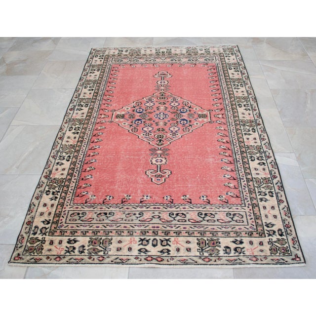 Distressed Area Rug Hand Knotted Muted Color Oushak Medallion Rug - 3'10'' X 6'3'' For Sale - Image 14 of 15