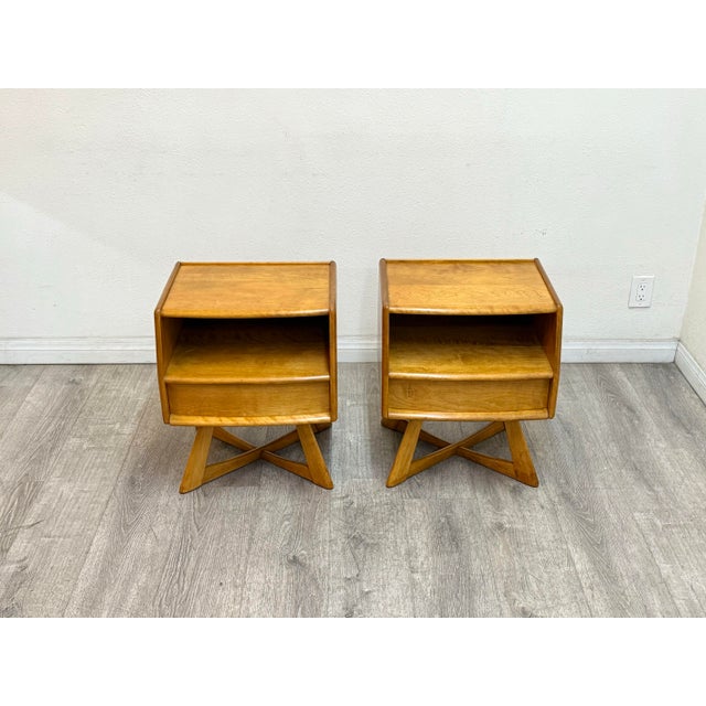 Wood 1950s Pair of Mid Century Modern Nightstands For Sale - Image 7 of 12