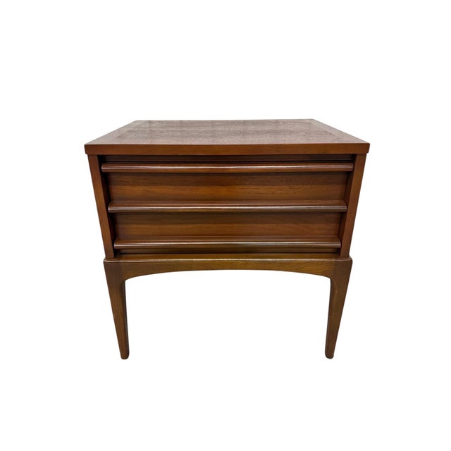 Wood Mid-Century Modern Lane Rhythm Walnut Nightstands - Set of 2 - Refinished! For Sale - Image 7 of 11