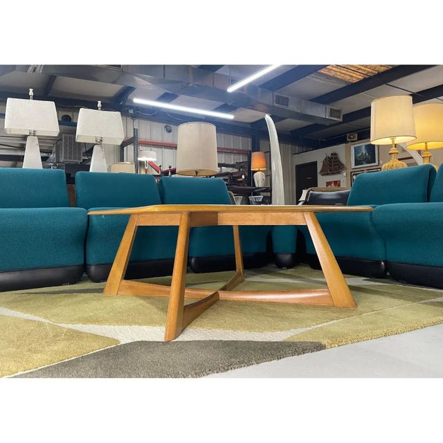 Mid-Century Modern Restored Mid-Century Modern Heywood Wakefield 392 G Wheat Finish Coffee Table For Sale - Image 3 of 9