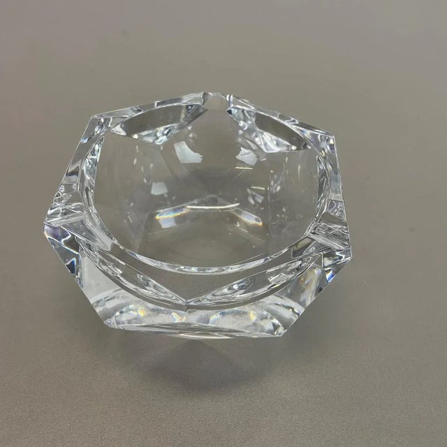 Heavy Crystal Diamond Glass Ashtray from Val Saint Lambert, Belgium, 1970s For Sale - Image 3 of 12