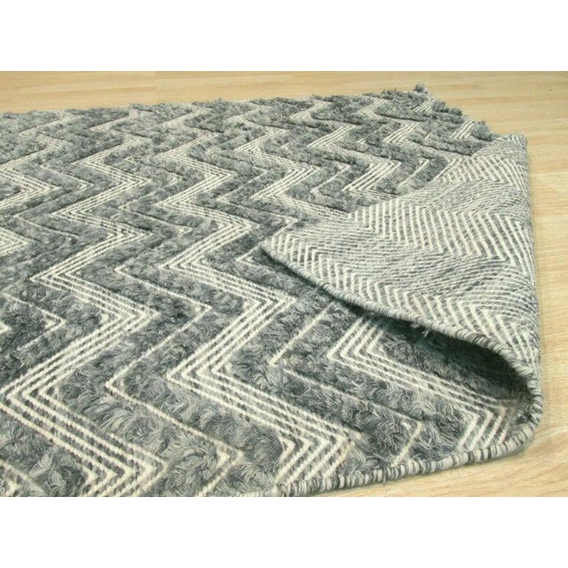 5x8 Green Hand-Knotted Wool Chevron Pile Texture Geometric Modern Carpet Rug For Sale - Image 4 of 5