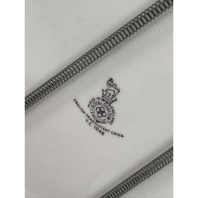 Jester, Falconer, Mayor, Squire, Huntsman, Admiral & Doctor Plates from Royal Doulton, Set of 7 For Sale - Image 13 of 17