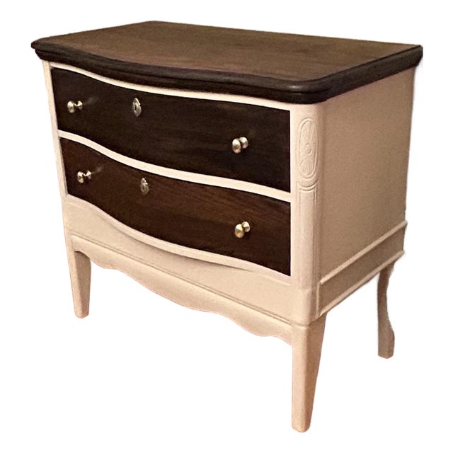 Mid 19th Century Gorgeous Serpentine Dresser/Buffet/Entry Table For Sale