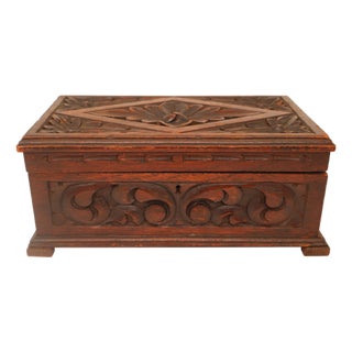 Late 19th Century Carved Oak Box With Foliate Decoration, English, Ca. 1880 For Sale