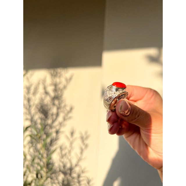 Contemporary Japanese Red Coral (OX Blood Coral) and Diamond Ring in 18K White Gold, Size 7.5 For Sale - Image 3 of 12