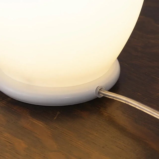 Small White Satin Murano Glass Table Lamp, Italy For Sale - Image 9 of 10