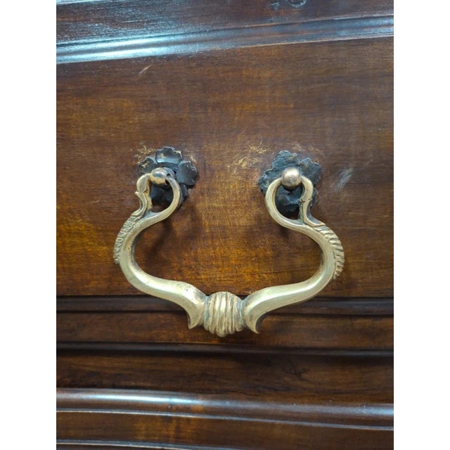 Wood Mid-20th Century Louis XV Curved Chest of Drawers in Walnut For Sale - Image 7 of 12