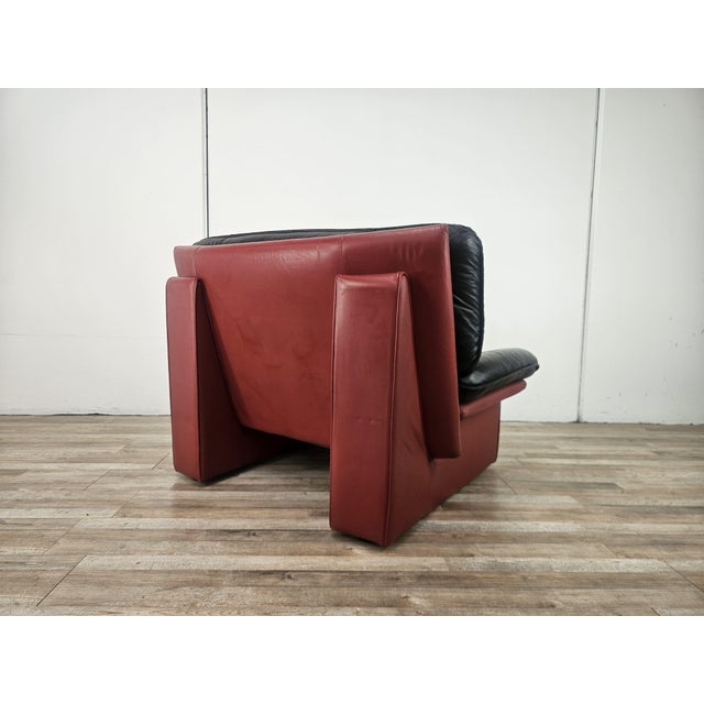 Mid-Century Modern Red and Black Leather Armchair attributed to Nicoletti Salotti, 1980 For Sale - Image 3 of 18