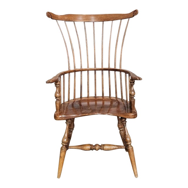 Mid 20th Century Philadelphia Style Bench Made High Fan Back Windsor Arm Chair Carved Knuckles For Sale