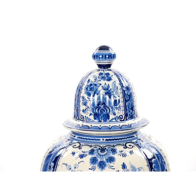 Early 19th Century Large Antique Dutch Blue and White Delft Fluted Covered Jars, Circa 1880 For Sale - Image 5 of 17