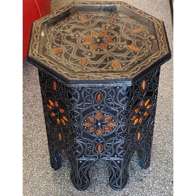 Marrakech Moroccan Orange Resin Side Table For Sale In Orlando - Image 6 of 6