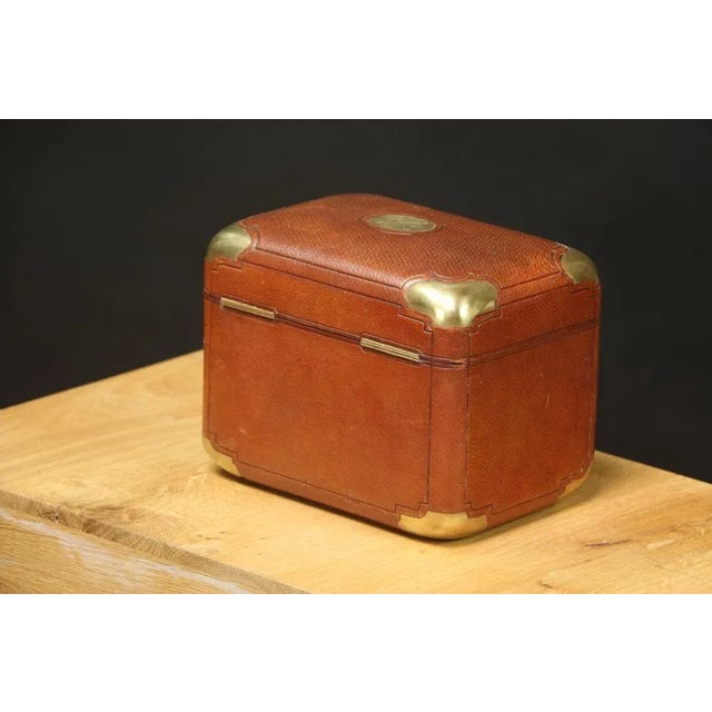 1920s Cigar Box in Leather For Sale - Image 5 of 9