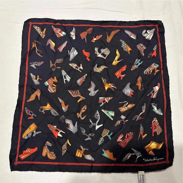 Salvatore Ferragamo 1980s Iconic Small Silk Scarf by Salvatore Ferragamo For Sale - Image 4 of 11