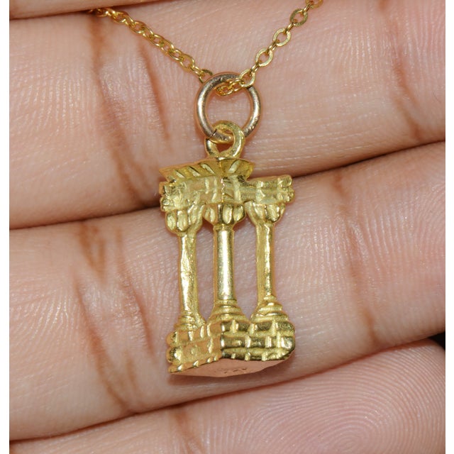 Italian 18k Solid Gold Roman Column Ruins - Temple of Apollo Charm Pendant For Sale - Image 9 of 9