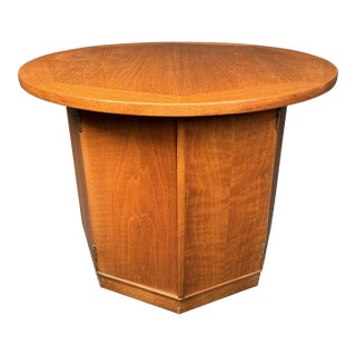 Mid-Century Modern Barrel Style End Table For Sale