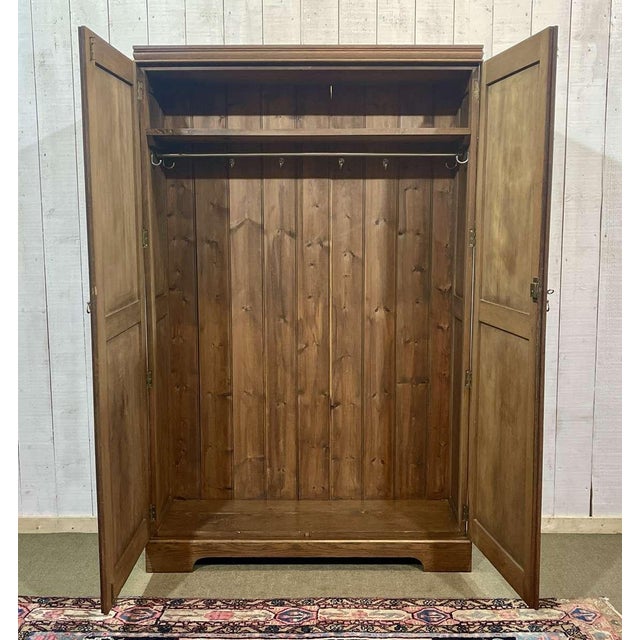 Early 20th Century English Oak Wardrobe For Sale - Image 17 of 18