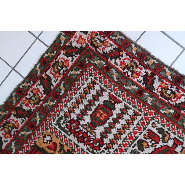1950s, Vintage French Savonnerie Style Rug 3' X 7' For Sale In New York - Image 6 of 11