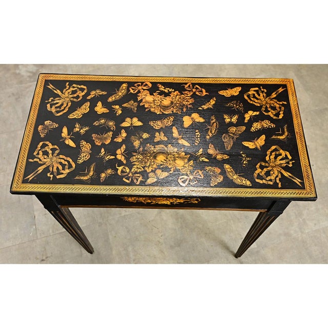 Wood Early 20th Century English Painted Vintage Table with Découpage For Sale - Image 7 of 13