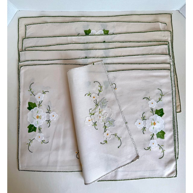 Farmhouse Vintage Cottagecore Embroidered Floral Placemats With Green Trim, Set of 8 For Sale - Image 3 of 7