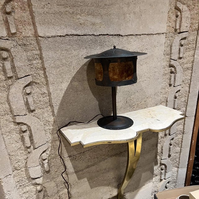 Metal Style of Benedict Studios Arts and Crafts Table Lamp Hammered Copper Mica For Sale - Image 7 of 12