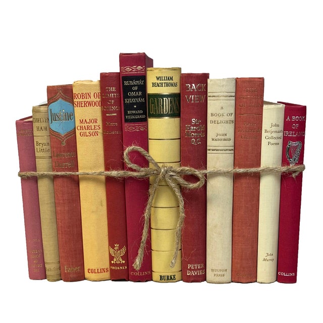 Take your design to a new level with the Vintage Carnation ColorPak from Booth & Williams. One linear foot of authentic...