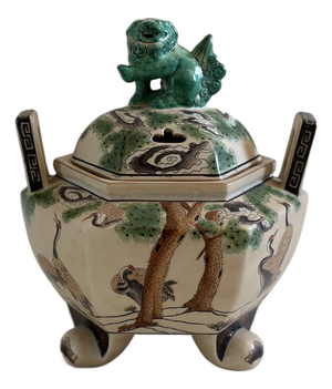 Meiji Japanese Kutani Porcelain Koro Incense Burner, 1890s