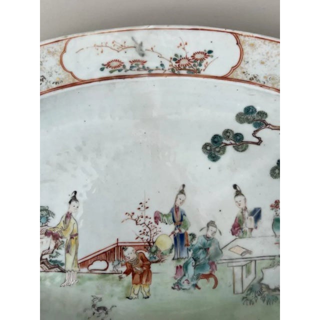 Green Large Antique 18th Century Chinese Export Qianlong (1736 - 1795) Porcelain Soup Tureen and Under Tray or Platter Decorated With Court Scenes 1750 For Sale - Image 8 of 12