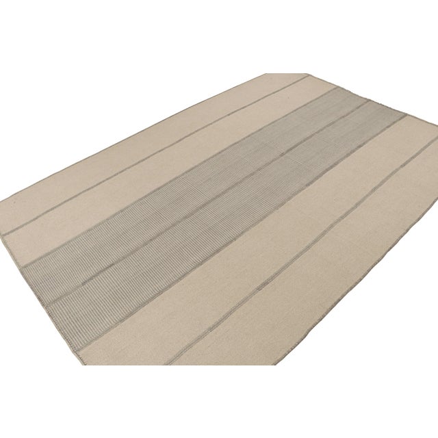 Handwoven in wool, a 10x15 Kilim from a bold new line of contemporary flatweaves by Rug & Kilim. On the Design: Connoting...