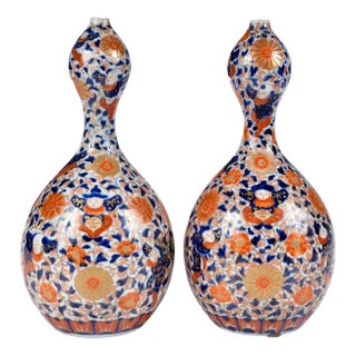 Mid 20th Century Pair of Japanese Imari Double Gourd Vases For Sale