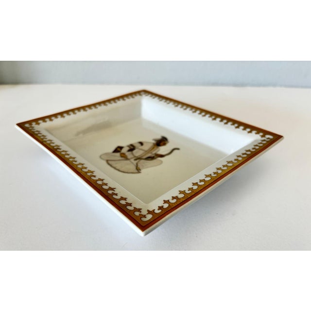 Jaipur Style Porcelain Vide-Poche With Mughal Maharadjah Miniature Portrait For Sale In Palm Springs - Image 6 of 9
