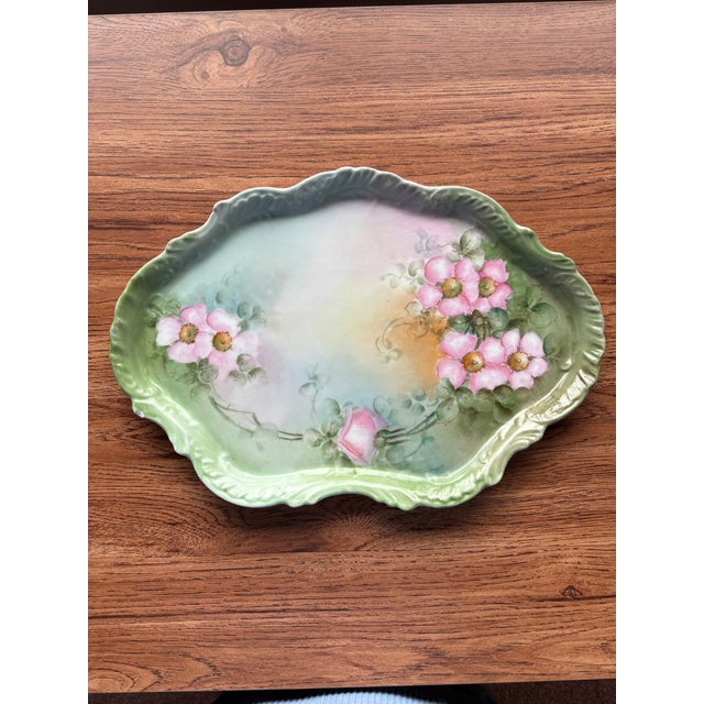Celadon Antique William Guerin Limoges Hand-Painted Five-Piece Dresser Set – France C. 1900–1925 For Sale - Image 8 of 9