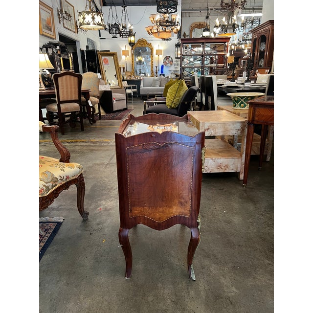 Mid 20th Century Vintage French Louis XV Style Inlaid Three-Drawer Petite Commode Nightstand For Sale - Image 5 of 7