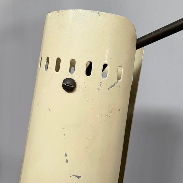 Beige Mid-Century Modern Italian Adjustable Wall Lamp in Metal and Brass, 1950s For Sale - Image 8 of 18