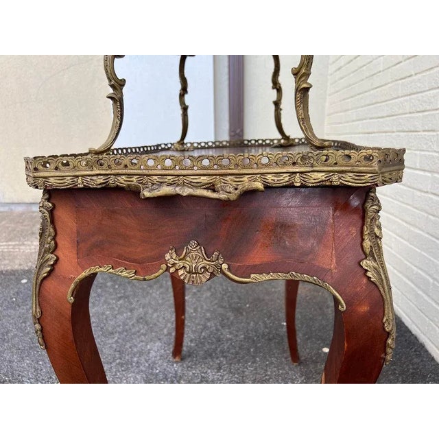 Early 20th Century French Provincial Style Two Tier Brass Kingwood Inlaid Occasional Table. For Sale - Image 10 of 10